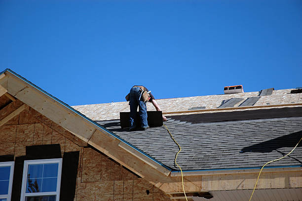 Best Roof Moss and Algae Removal  in Marysville, CA